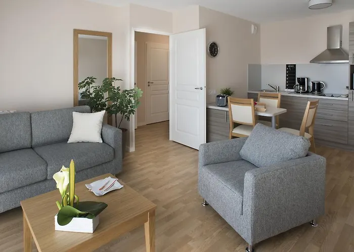 Domitys La Clef Des Champs Пуатьє